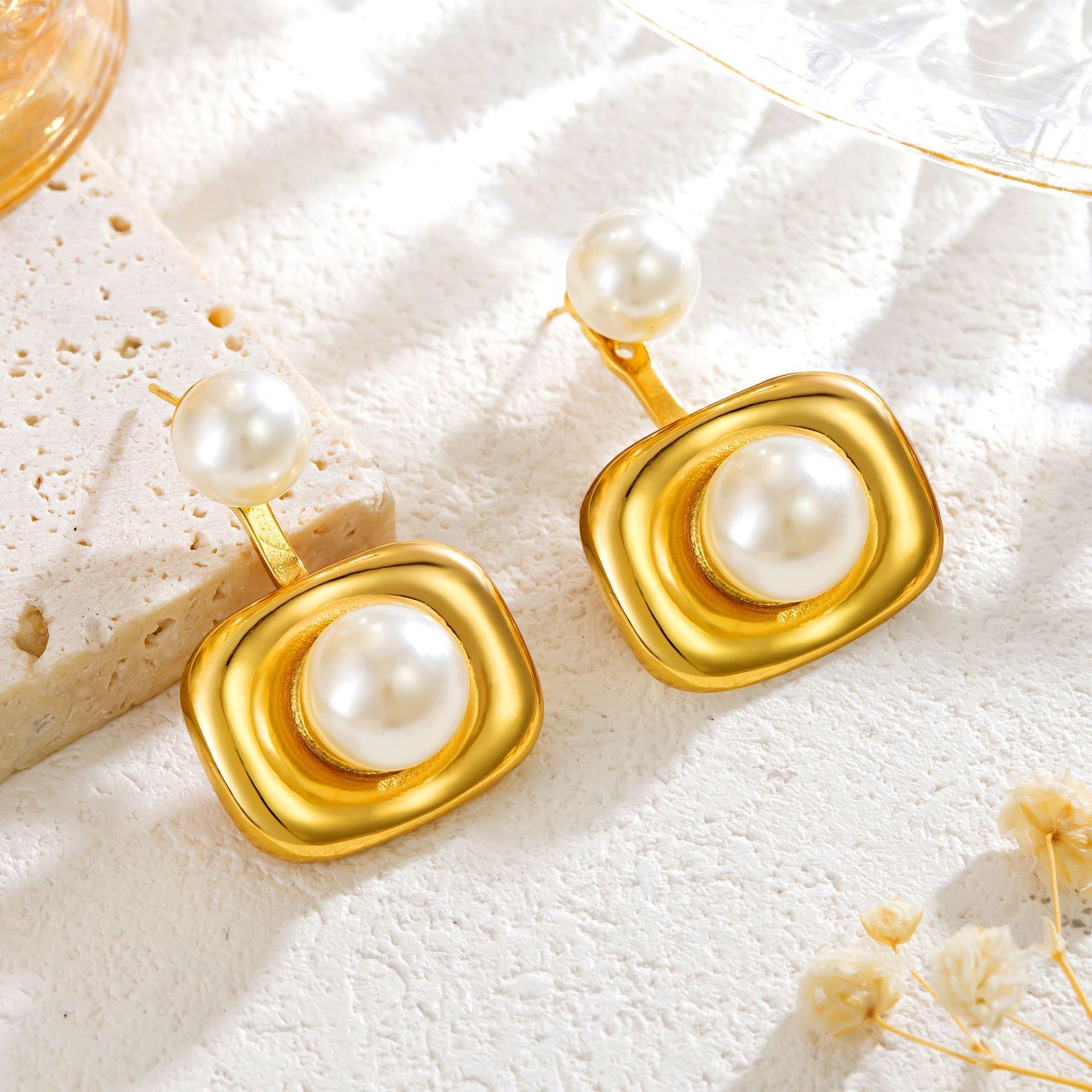 Square Pearl-studded Earrings Female Niche Design