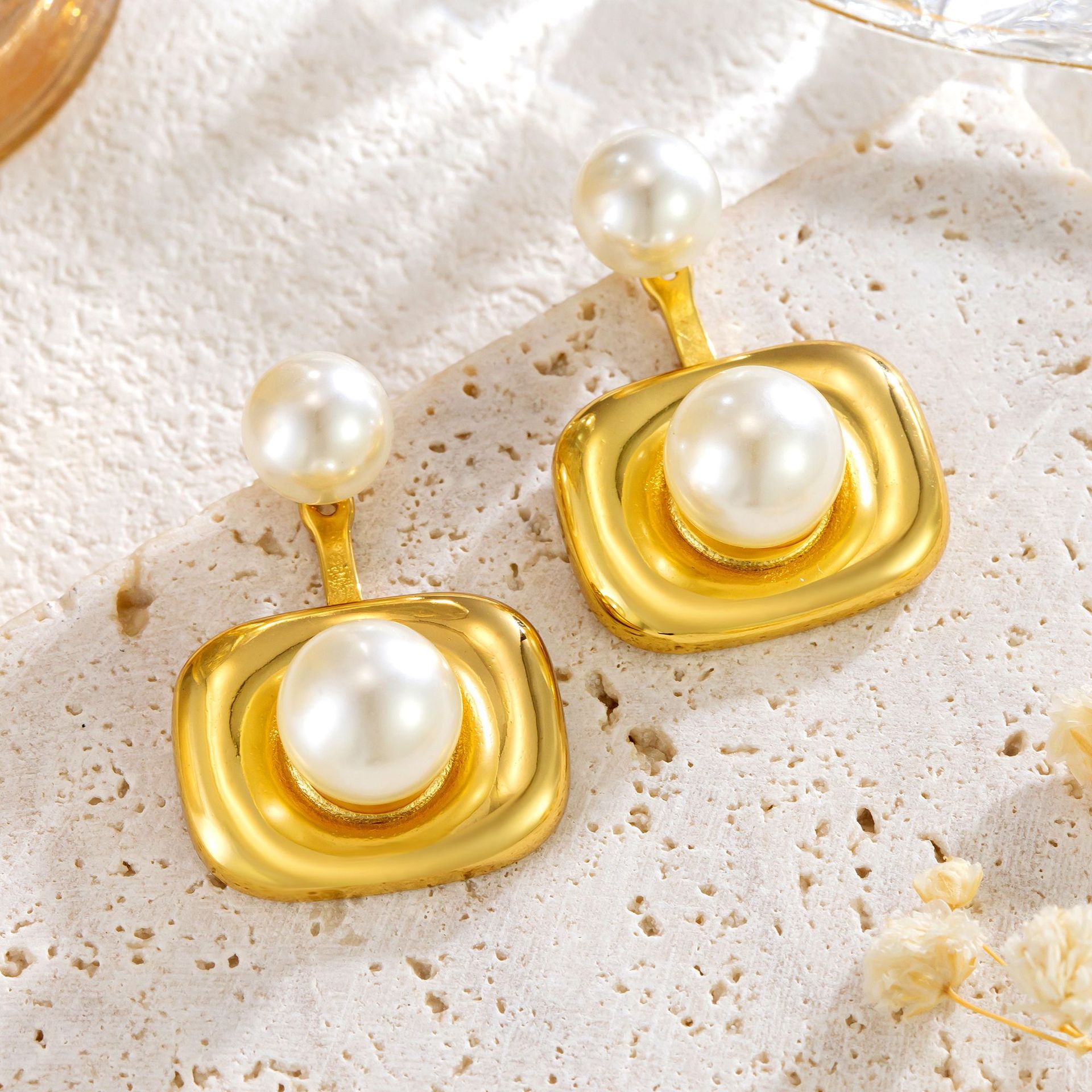 Square Pearl-studded Earrings Female Niche Design